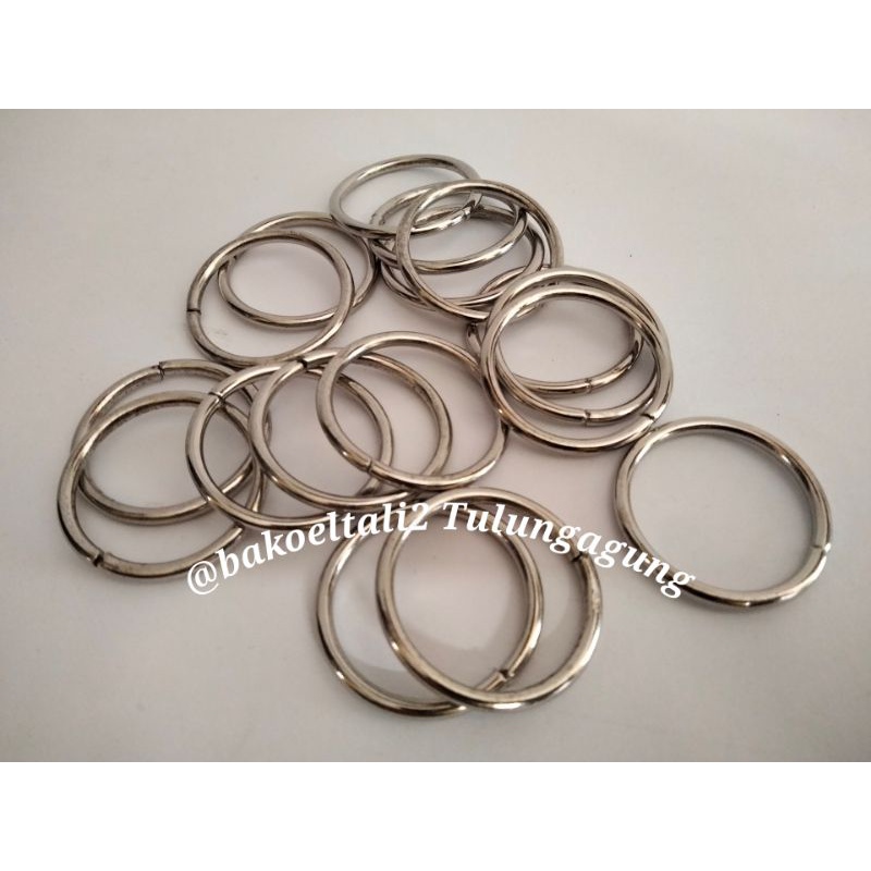 Ring bulat besi dekorasi tas 3cm.