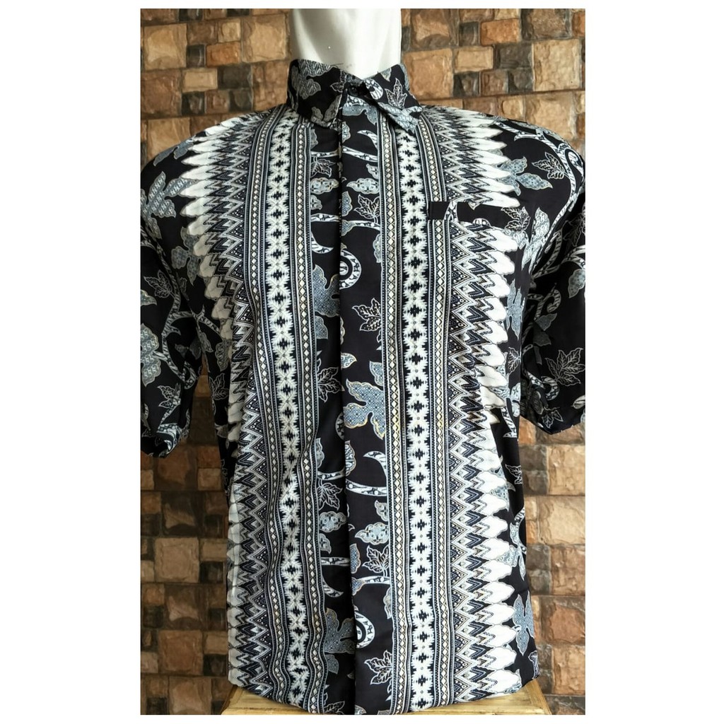 Kemeja Pria Motif Megamendung Dan Warna Lain