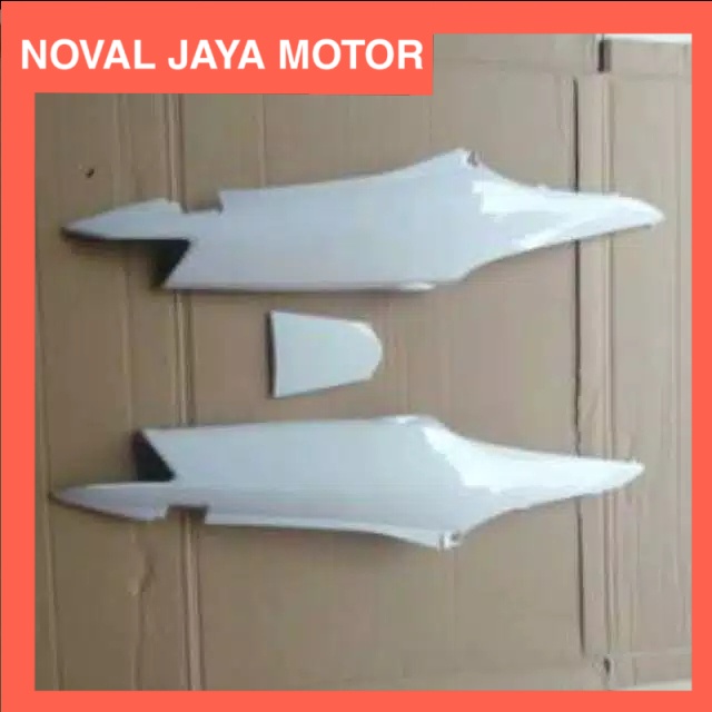 body belakang Supra fit new putih