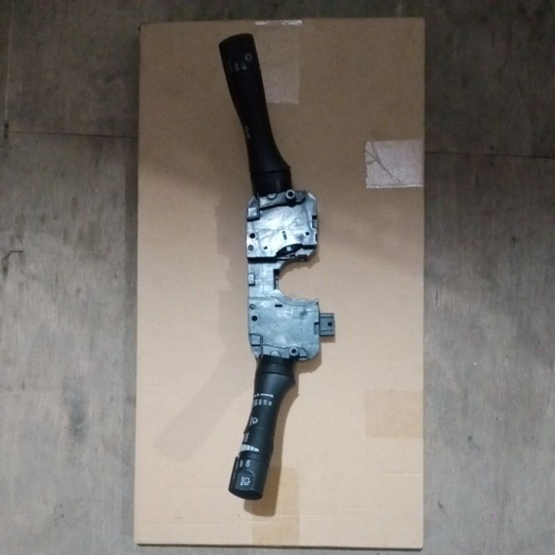saklar lampu/wiper Nissan juke
