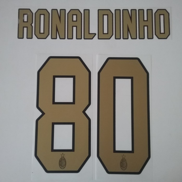 2006 RONALDINHO #80 AC Milan Nameset