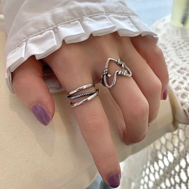 7pcs / Set Cincin Model Terbuka Desain Hati Warna Silver Gaya Punk Untuk Wanita