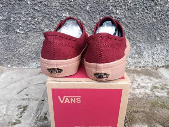 SEPATU VANS AUTHENTIC MAROON GUM SNEAKERS PREMIUM BNIB MADE IN CHINA WAFFLE IFC