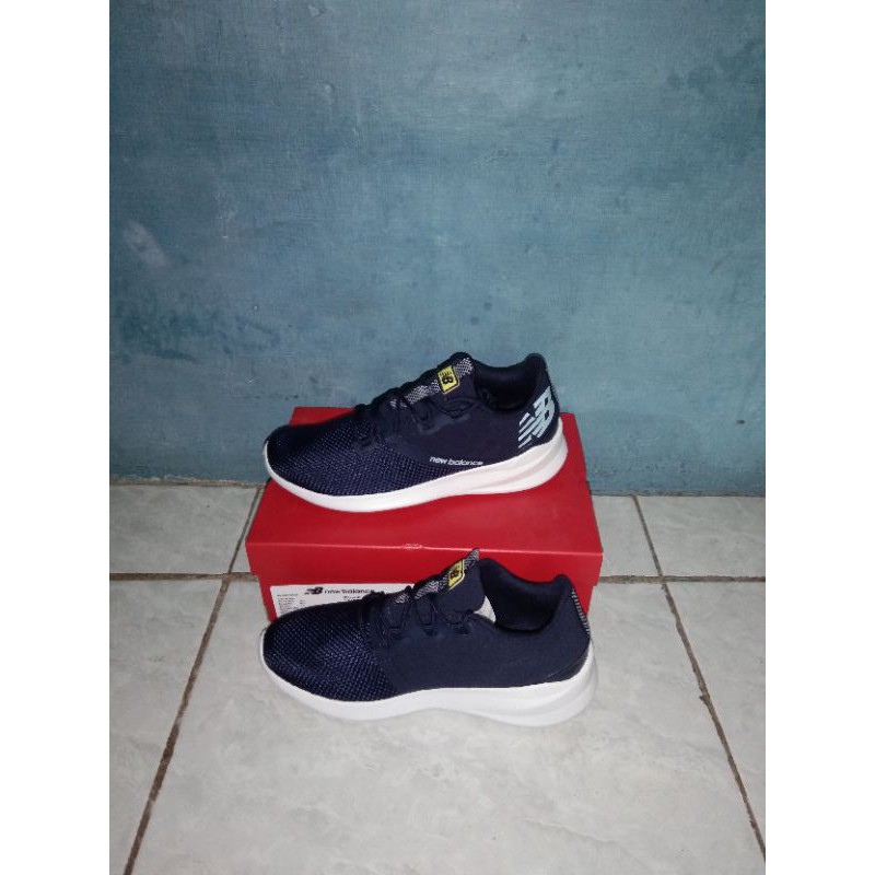 NEWBALANCE LIFESTYLE MDRN DISTRICT NAVY FRESH FOAM, BNIB, 100%ORIGINAL