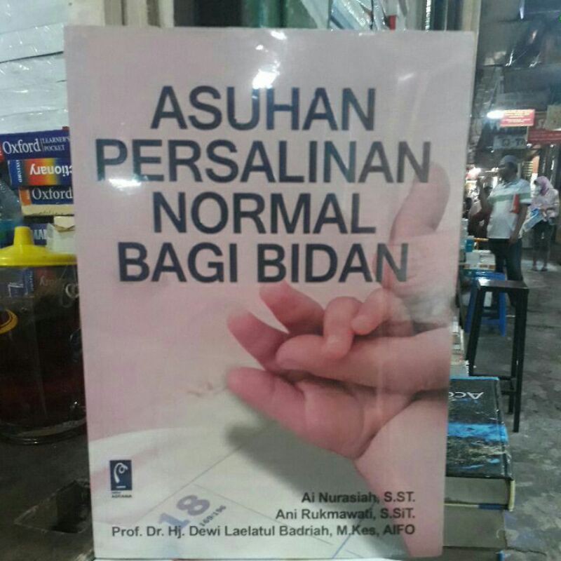 Asuhan persalinan normal bagi bidan.