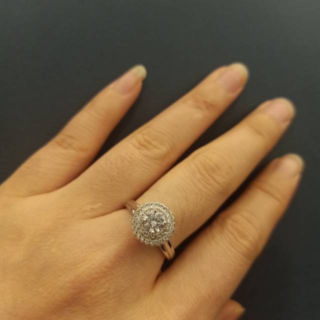 Cincin zircon wynn 8529