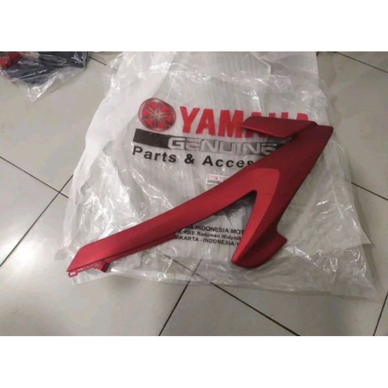 SAYAP TANGKI KIRI YAMAHA VIXION R MERAH DOFF ORIGINAL