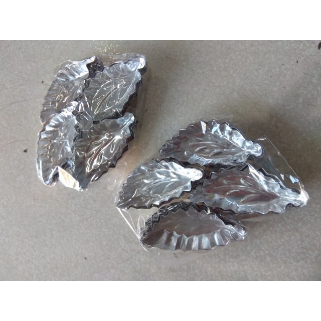 

Loyang Nastar Daun Isi 20 Kodi (Isi 40 Pcs per set )