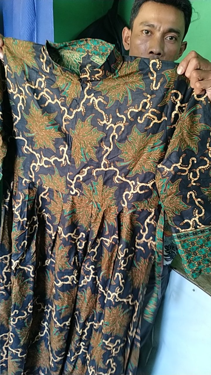 Gamis Batik Sarimbit Batik Keluarga Atasan Batik Wanita Couple Set Batik Hijau