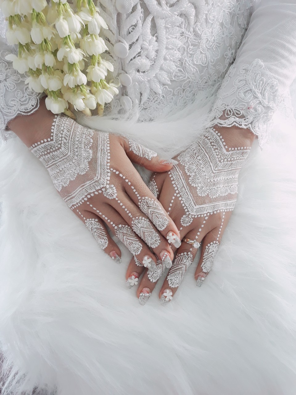 Batik Couple Pria Wanita Motif Madu