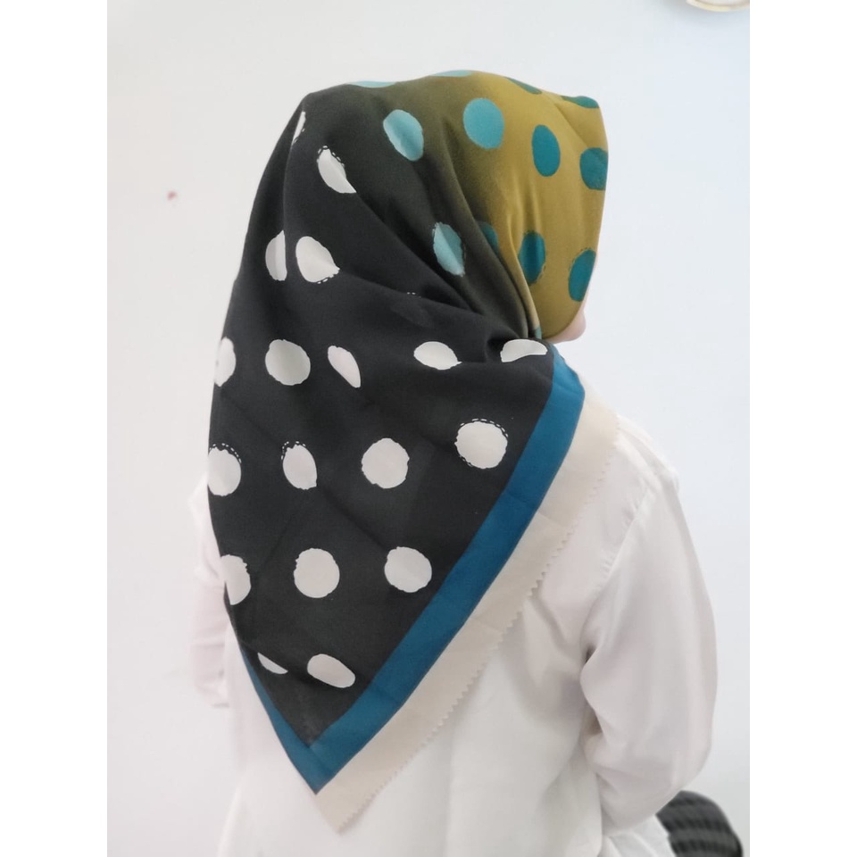 BEST SELLER..JILBAB SEGIEMPAT VOAL MOTIP PREMIUM,HIJAB SEGI EMPAT NN HIJAB VOAL HARGA GROSIRR-M510