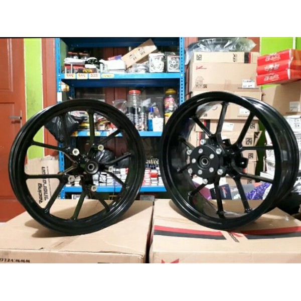 Velg Racing V Rossi R25 Mt25 Velg Racing Rossi R25 Mt25 Velg Rossi R25 Mt25 New Cobra Series