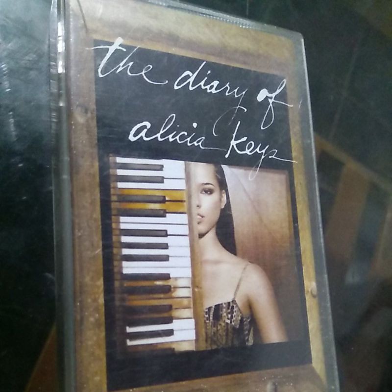 Kaset pita Alicia Keys : The Diary Of Alicia Keys.