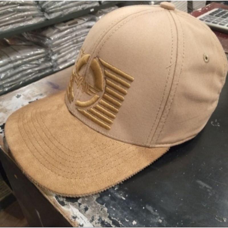 Topi MGEE HATCH C046 ORIGINAL