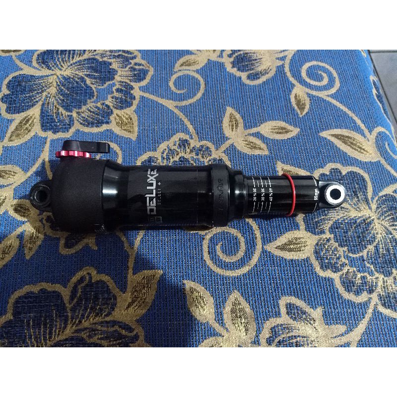 Rearshock Rockshock deluxe 210×55mm