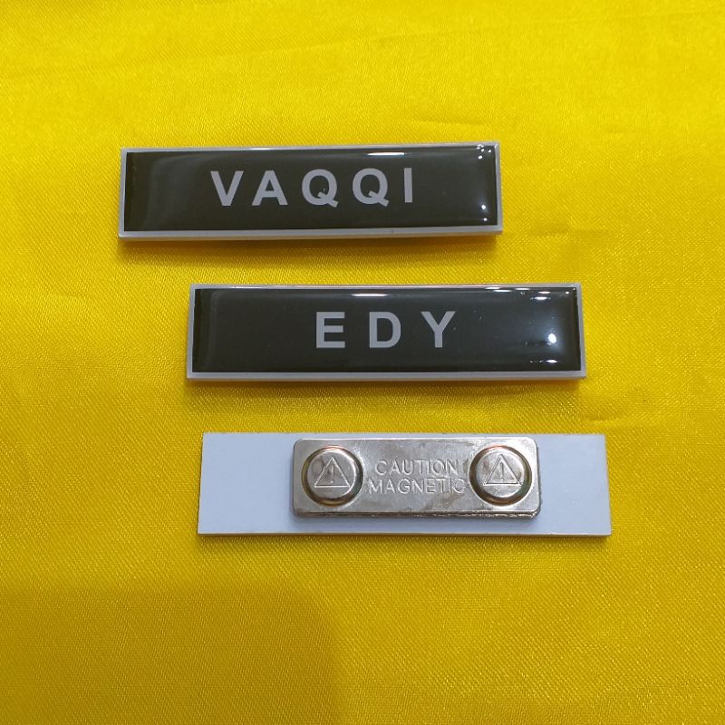 

Papan Nama / Badge Nama Magnet
