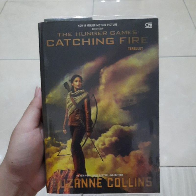 Novel Preloved The Hunger Games : Catching Fire