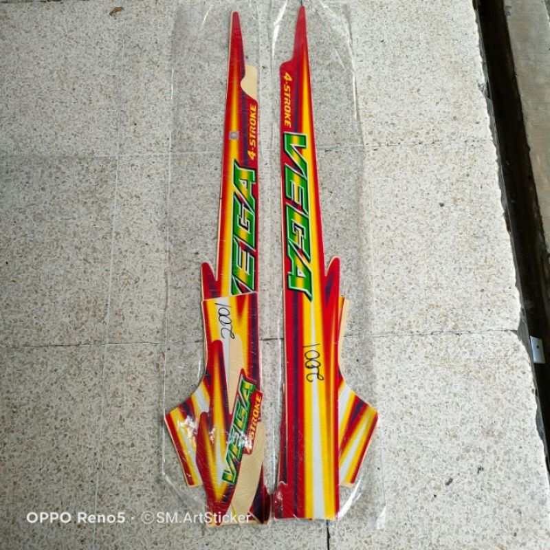 STRIPING LIST STIKER YAMAHA VEGA LAMA TAHUN 2000-2002 STIKER VEGA LAMA 2000-2002