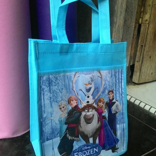 

Tas ultah kantong frozen
