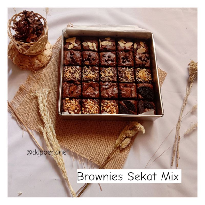 

Brownies Fudgy Sekat Mix Topping