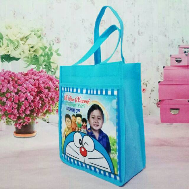

20x25x10 Tanpa Min Order! Free Desain! Free Nama Teman2! Tas Ultah Anak Custom! Tas Ultah Jakarta!!