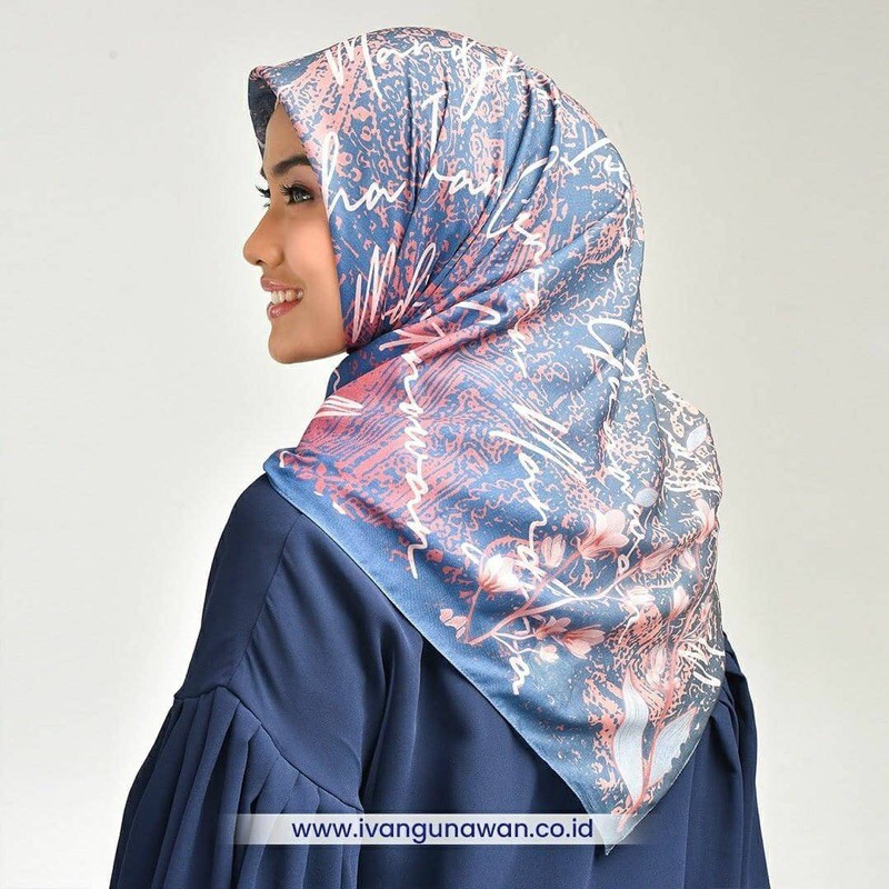 mandjha ivan gunawan lily flower navy