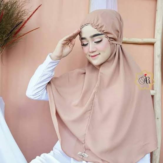 Bergo Maryam Kerut Tali / Kerudung Instan Simple ɭɭ