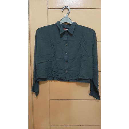 [ PRELOVED ] Kemeja Hitam Kancing