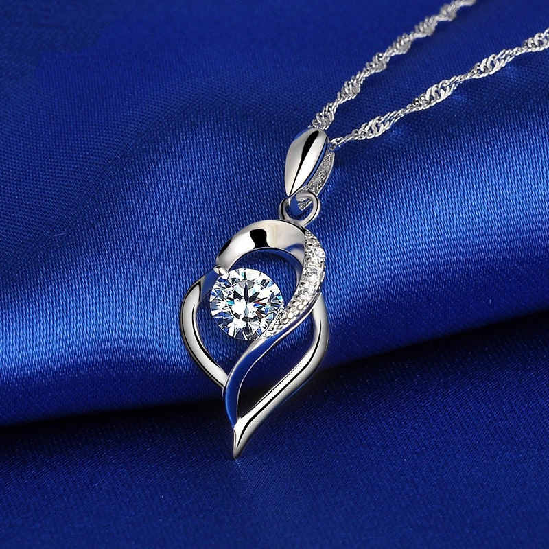 [Ready Stock]Fashion Silver Plated Heart Diamond Pendant Necklace