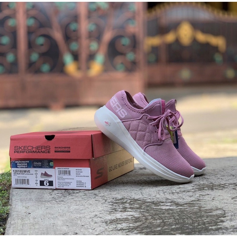 SKECHERS GO RUN FAST 128180  (WOMEN)