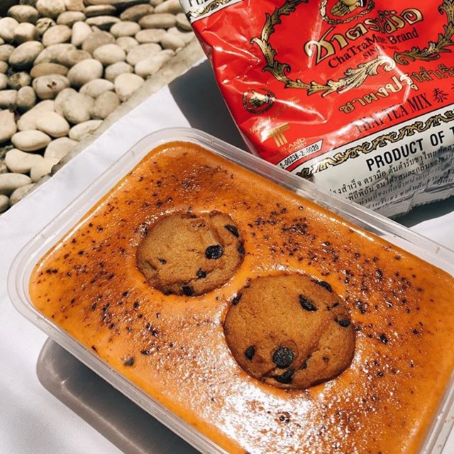 

Thai Tea Dessert Box