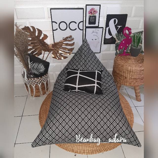 Beanbag Triangle Kanvas Size L Komplit