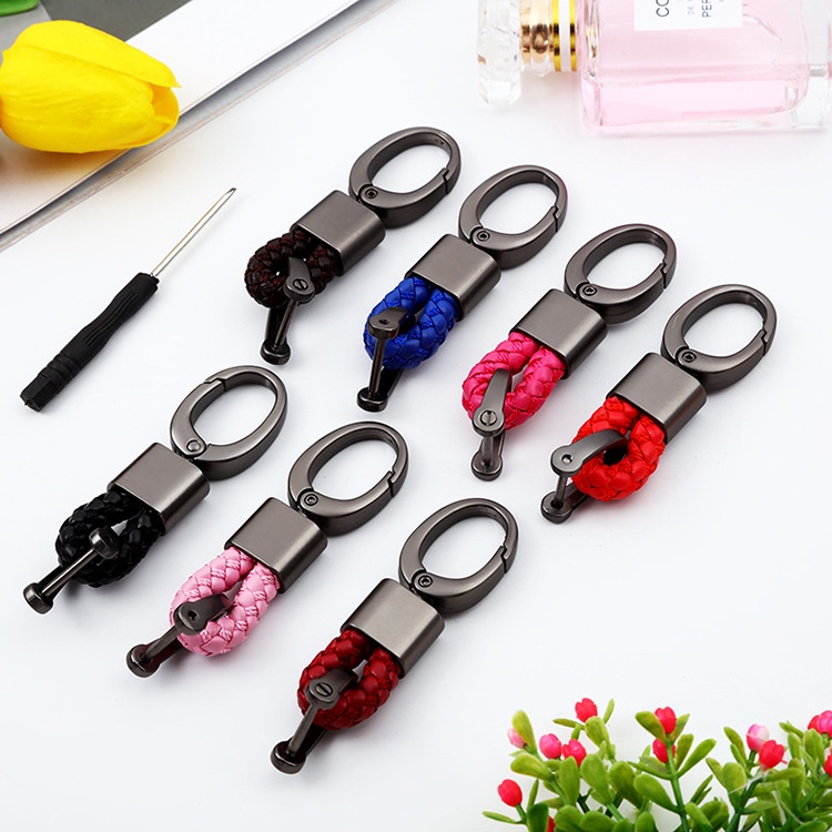 Gantungan Kunci Mobil Bahan Kulit Alloy Dapat Berputar 360 Derajat Handmade Untuk Pria Dan Wanita