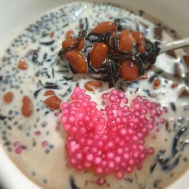 

ES SAGO WITH RED BEAN (Kacang Merah)
