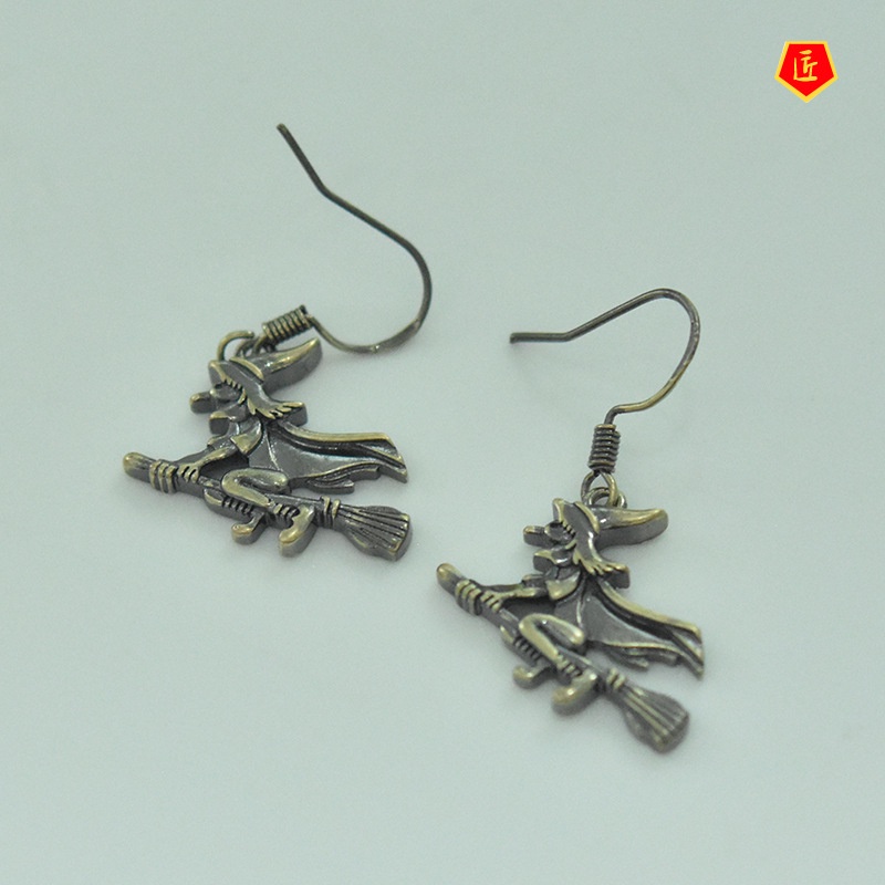 [Ready Stock]Flying Witch Broom Earrings Halloween Retro