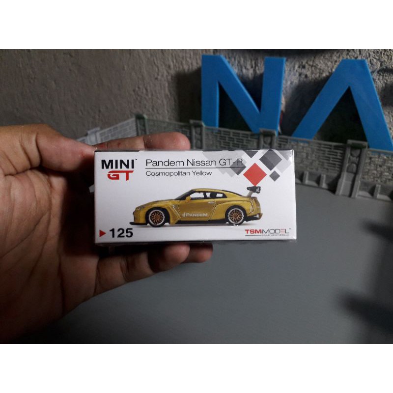 Mini GT Pandem Nissan GTR Cosmopolitan Yellow