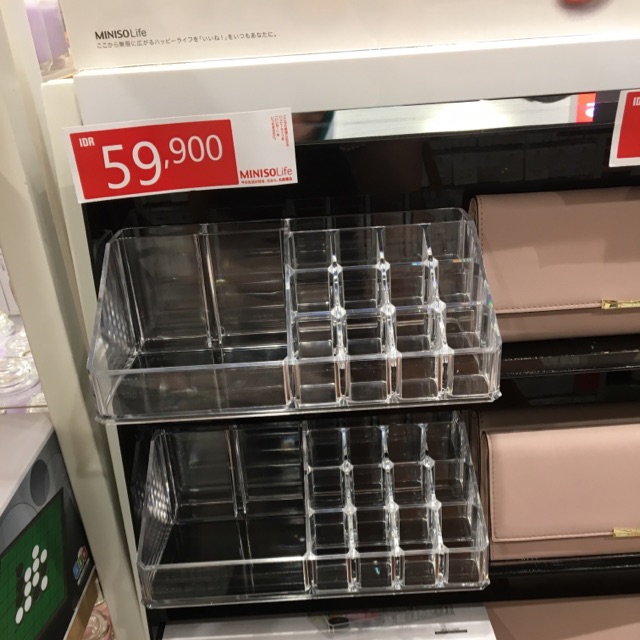 Rak kosmetik akrilik miniso