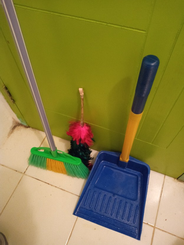 Pengki Serokan Lantai Sampah Plastik Dx Apollo