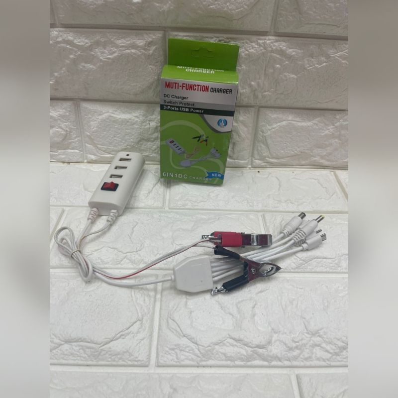 Charger Aki Motor 6 in 1 3 USB On Off Charger Hp 6in1 3USB