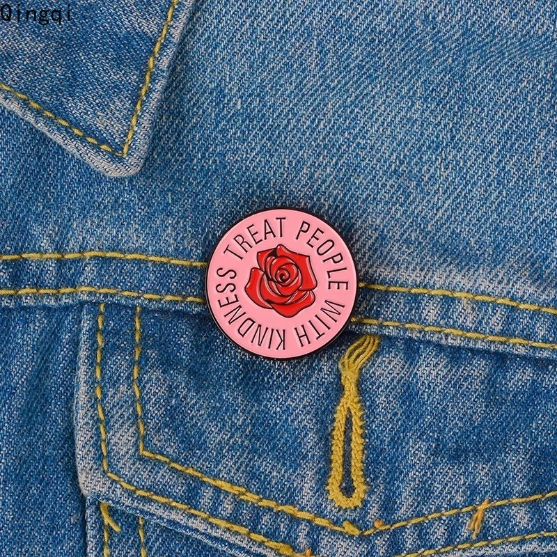 Bros Pin Enamel Bentuk Bulat Motif Bunga Warna Pink Untuk Wanita