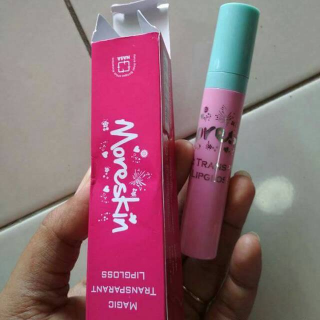 moreskin lipgloss nasa / lipgloss