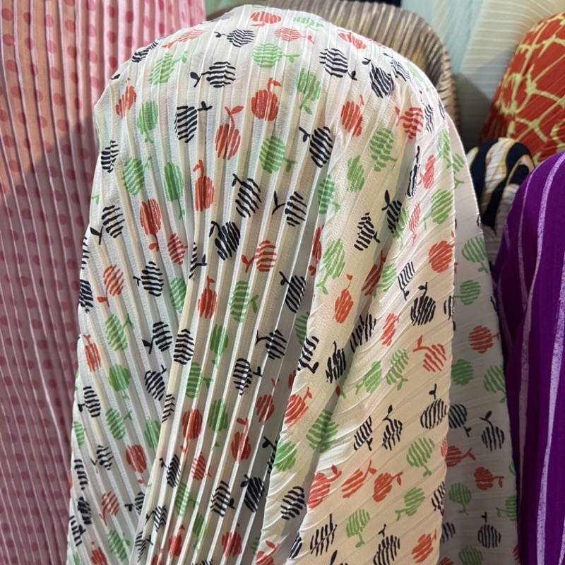 Kain Plisket - Bahan Plisket - hijab plisket - Rok Plisket - bahan Kain Meteran