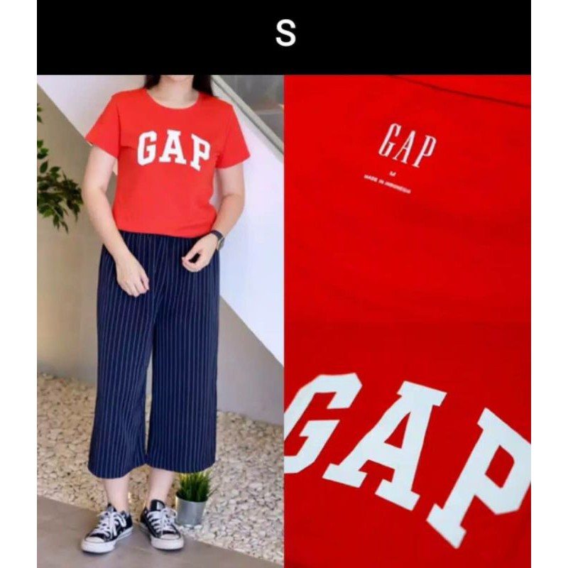 Kaos Gap wanita dewasa