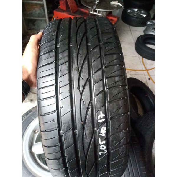 Ban Falken ukuran 205/40 r17 Tubles