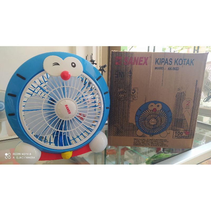 kipas angin duduk Doraemon