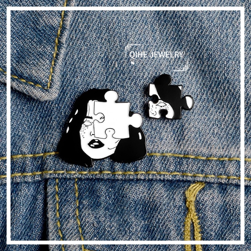 Bros Pin Enamel Desain Puzzle Jigsaw Halloween Gaya Punk Gothic Untuk Kerah Pakaian