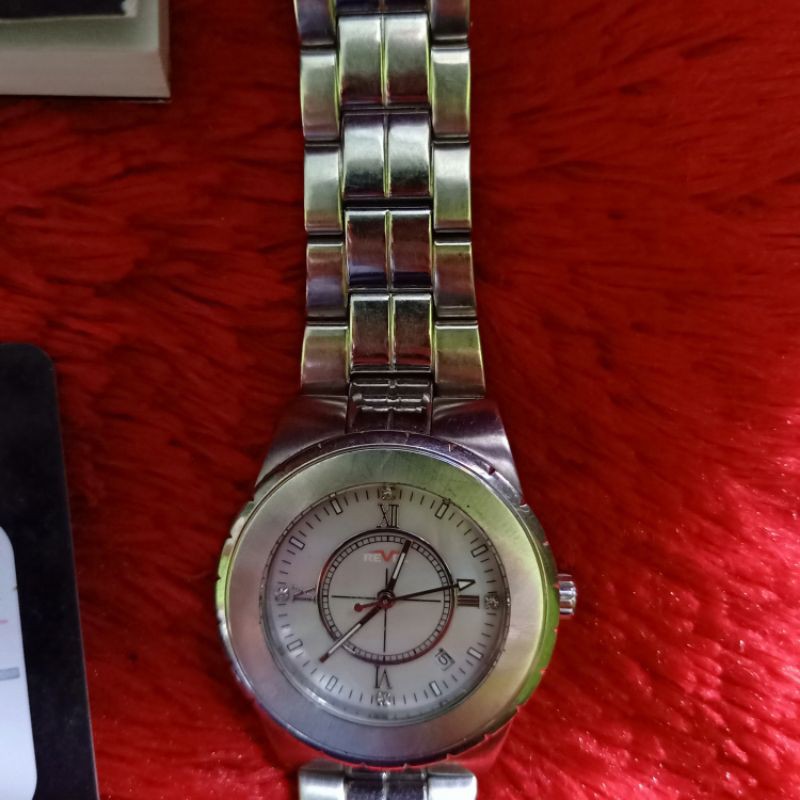 Preloved Jam Tangan Wanita Merk Revel