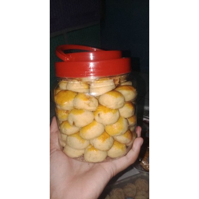 

NASTAR MENUL TOPLES TABUNG MERAH berat 740 gram