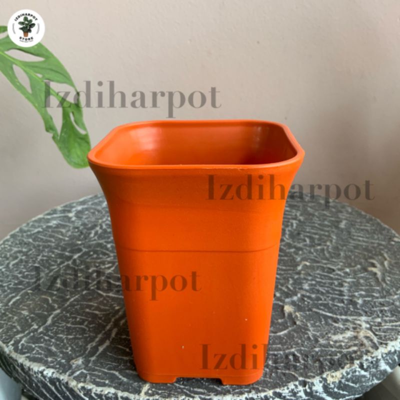 pot bunga tanaman nkt kotak juoss 12cm - NKT KOTAK 12 MERAH BATA