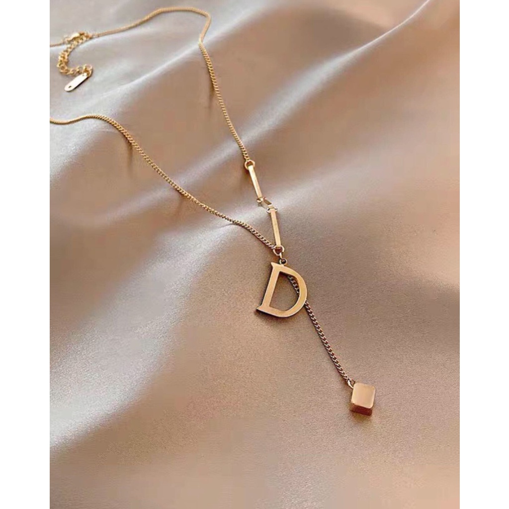 Daphnee Gold Necklace/ Kalung Korea Daphnee Emas